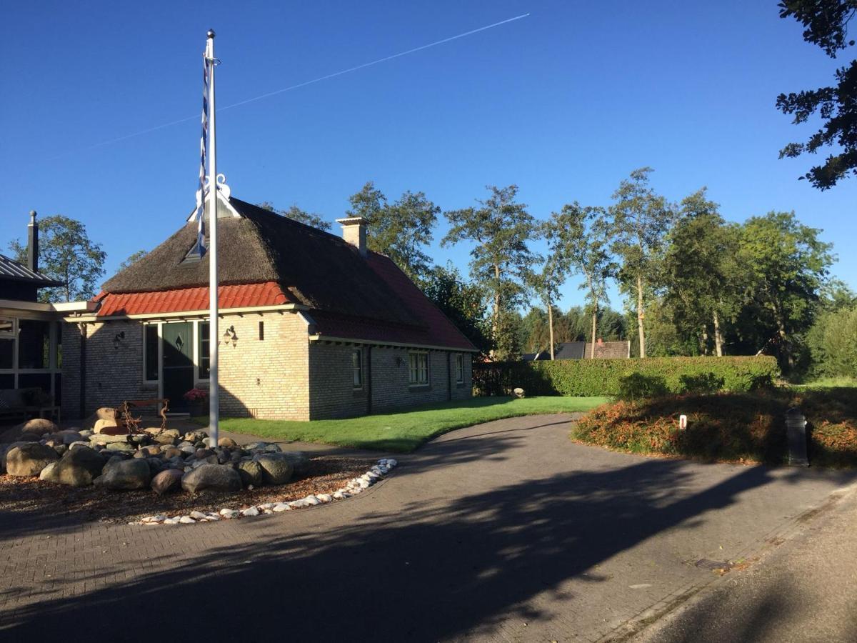 B&B Ut En Thus Sweagerbosk Exterior foto